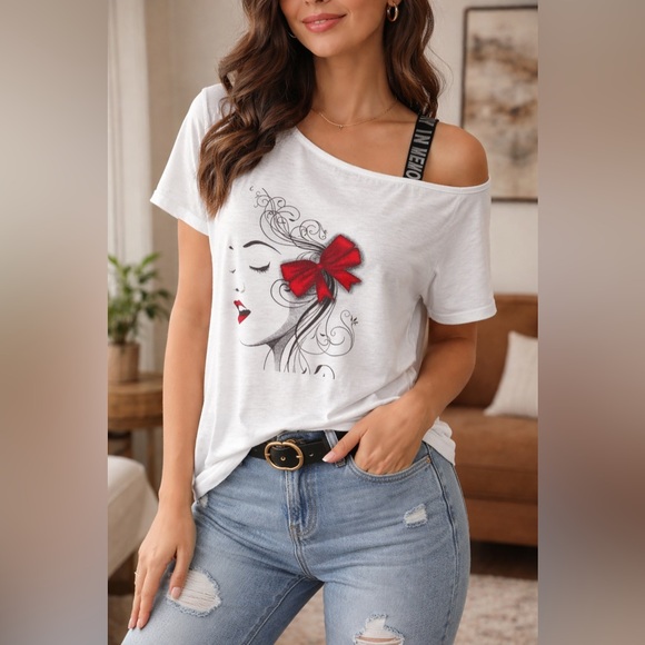 SHEIN Tops - SHEIN Women’s Graphic Tee Bow Face Off Shoulder Casual Top Size Small
